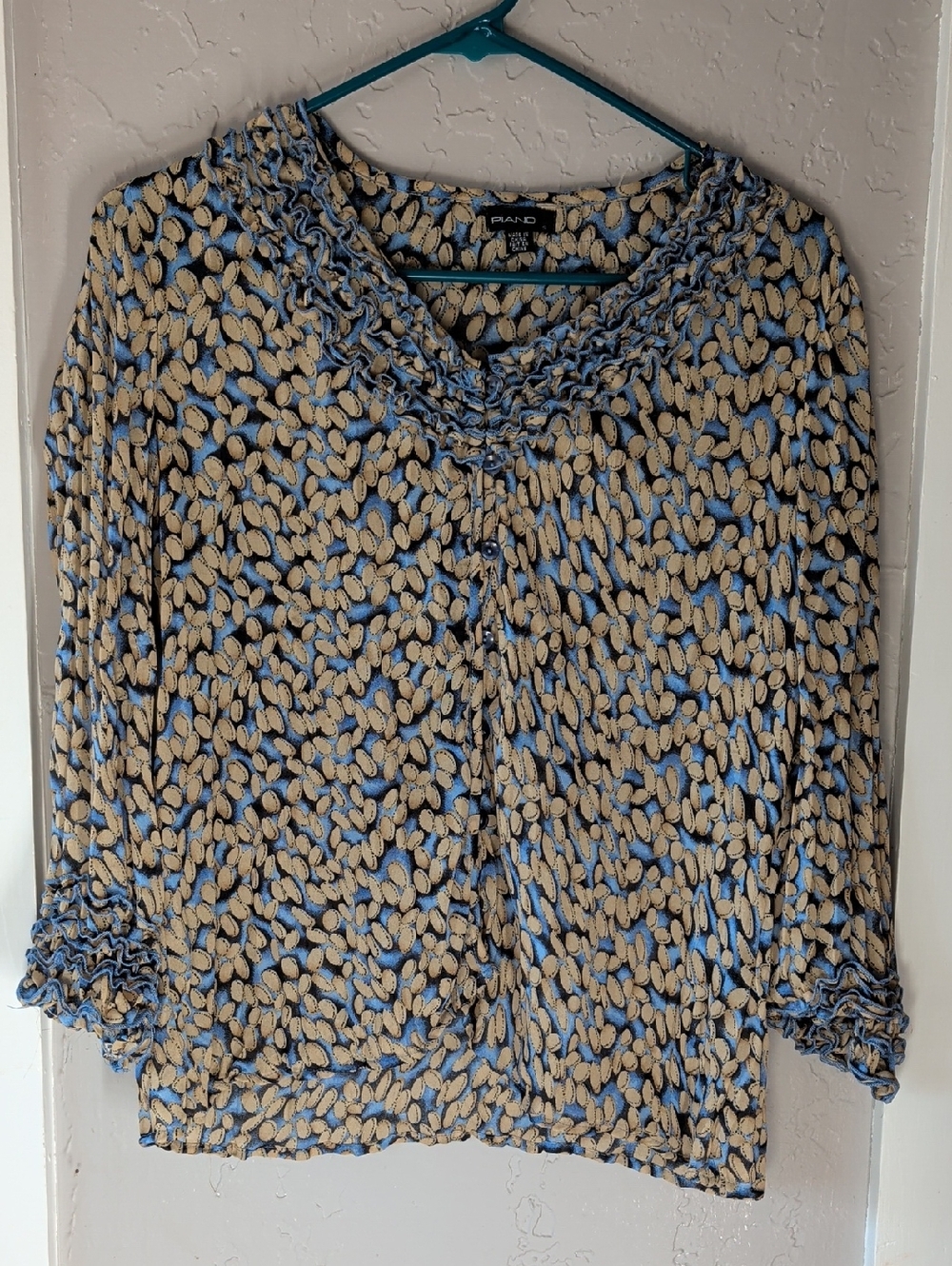 Sheer printed blouse by Piano Women's small Business Attire